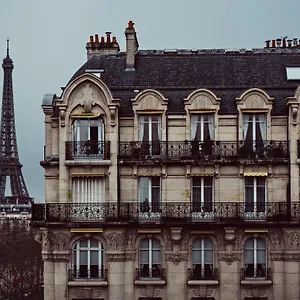 Duquesne Eiffel Hotel