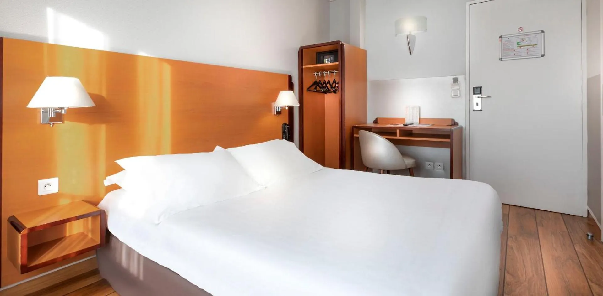 Hotel Du Lion Paris