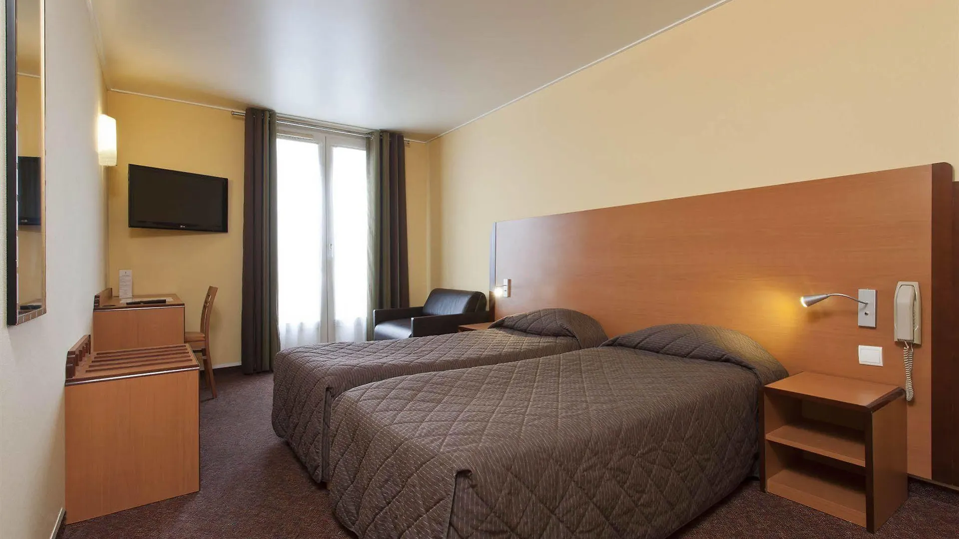 Hotel Du Lion Paris 2*,  France